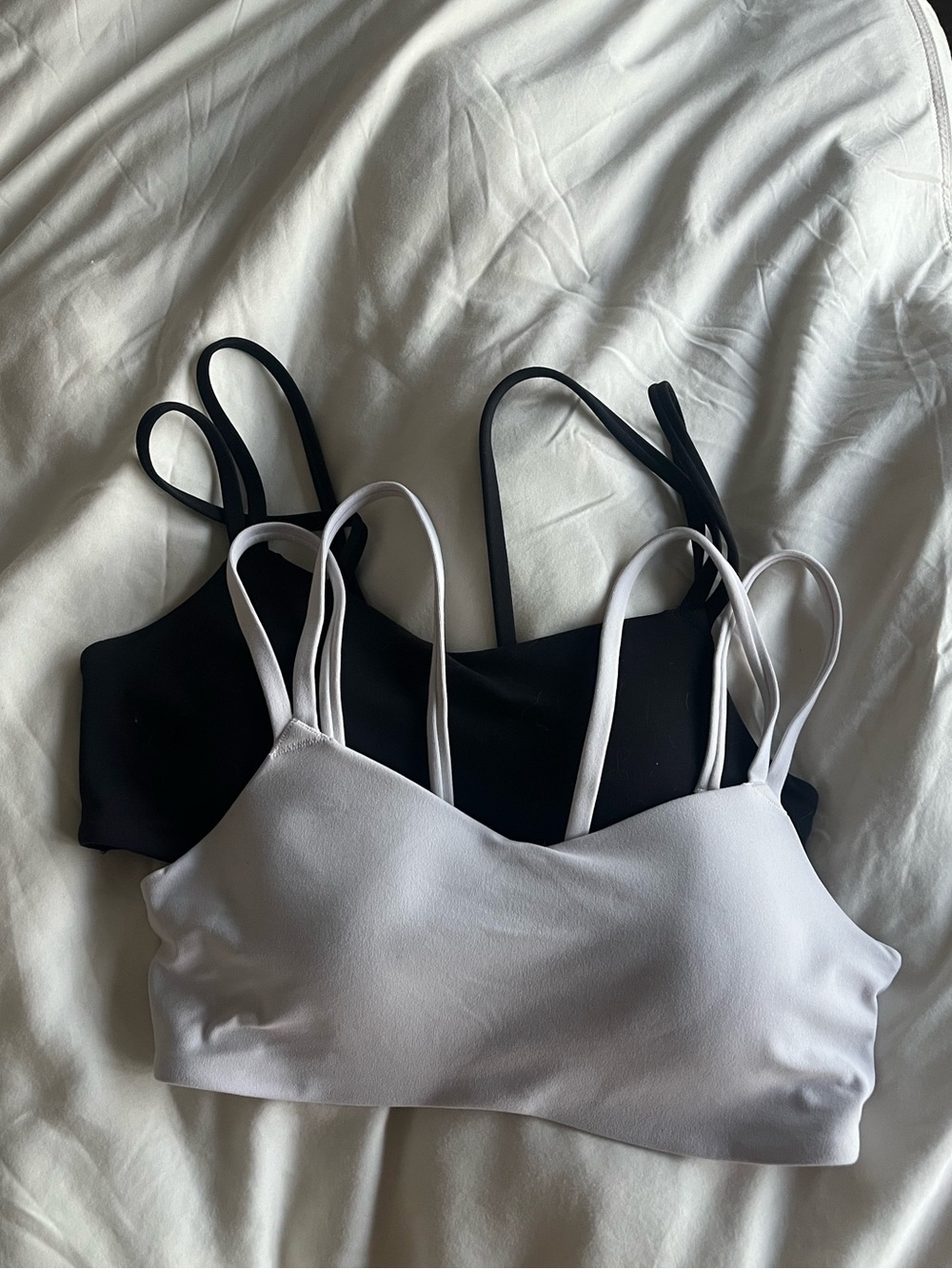 Nike Zenvy Strappy Bra Bundle